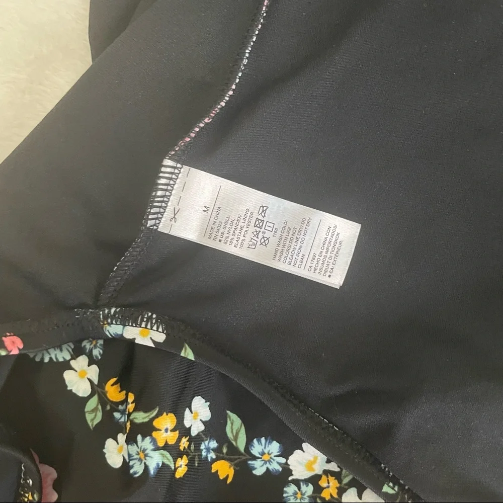Old Navy off the shoulder swimsuit floral black print M